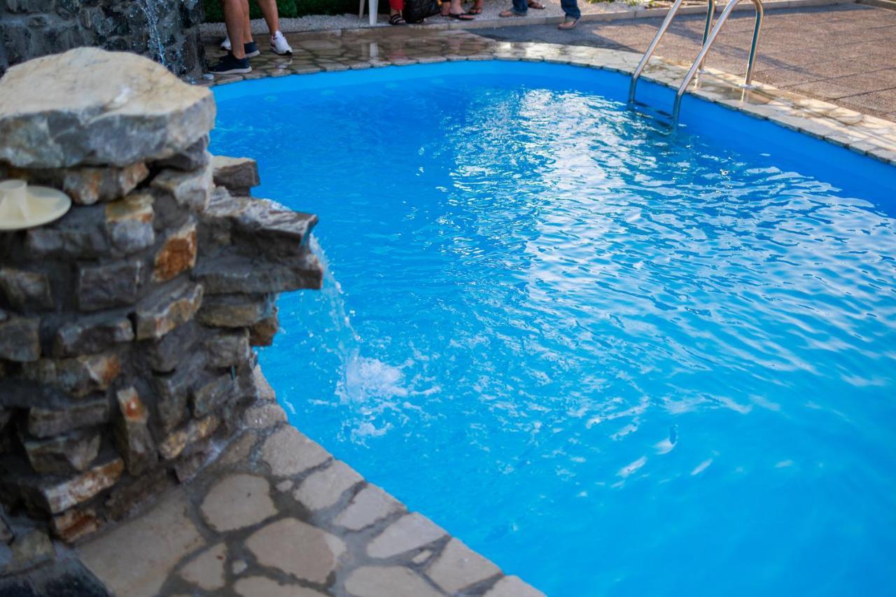 Resort La Familia Бихач Экстерьер фото