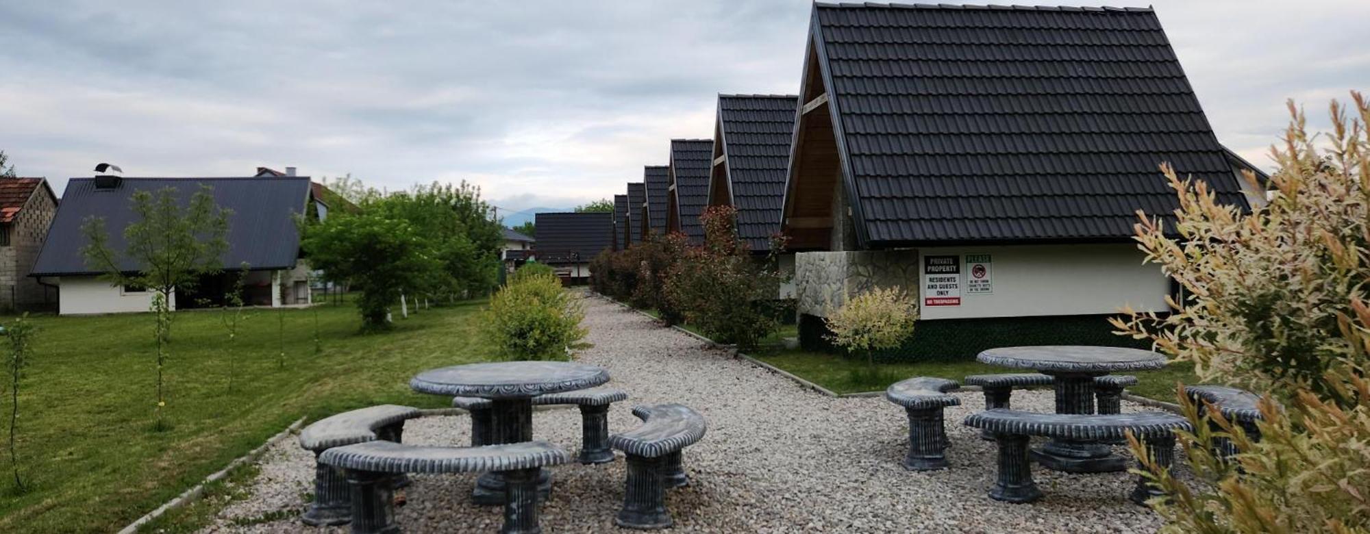 Resort La Familia Бихач Экстерьер фото
